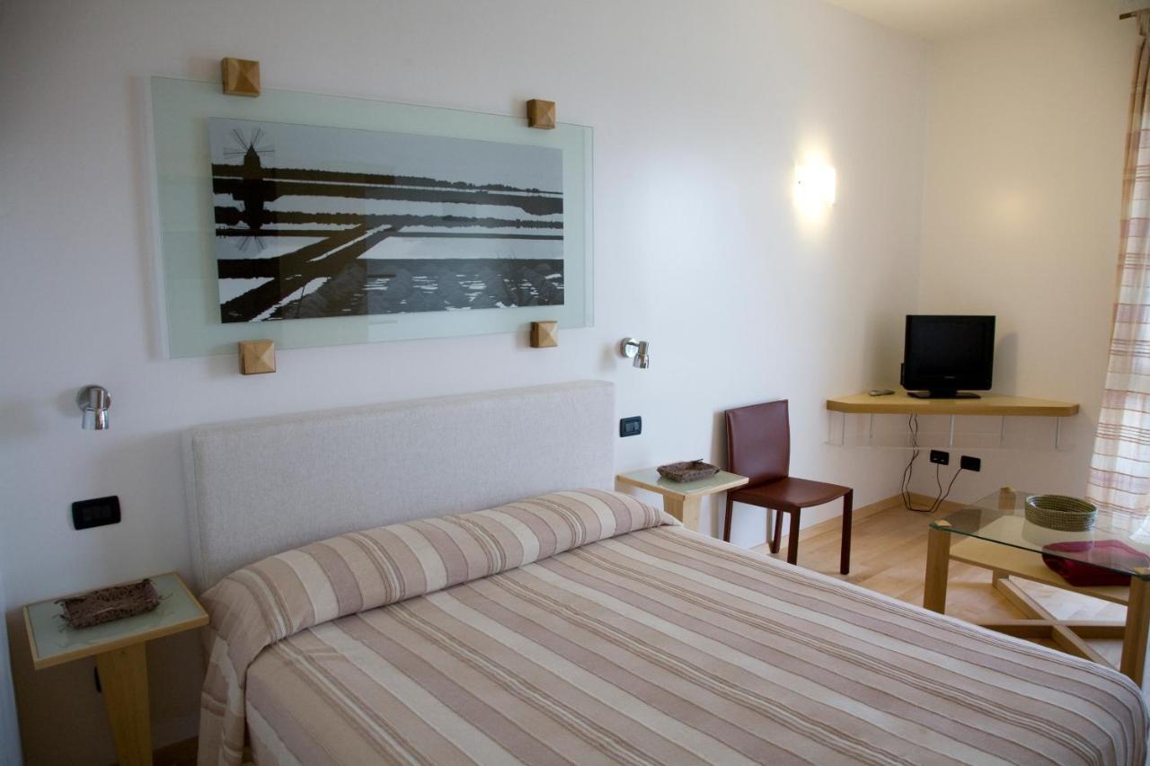 Garibaldi Citta' Apartment Trapani Bagian luar foto